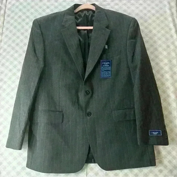 Chaps Sport Coat Men’s 42S Charcoal Gray Pinstriped 100% Wool 3-Button Jacket - Picture 1 of 10